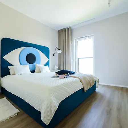 Bohema With Balcony Near Metro *