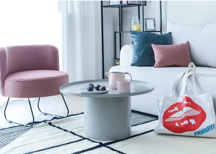 Apartment Bohema With Balcony Near Metro *