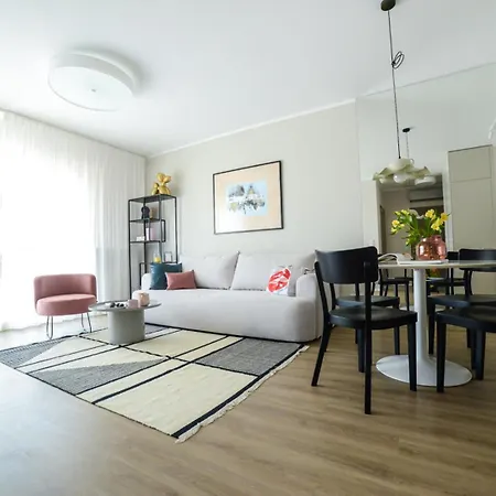 Praga Bohema Apartment - Balcony - Garage - Metro *